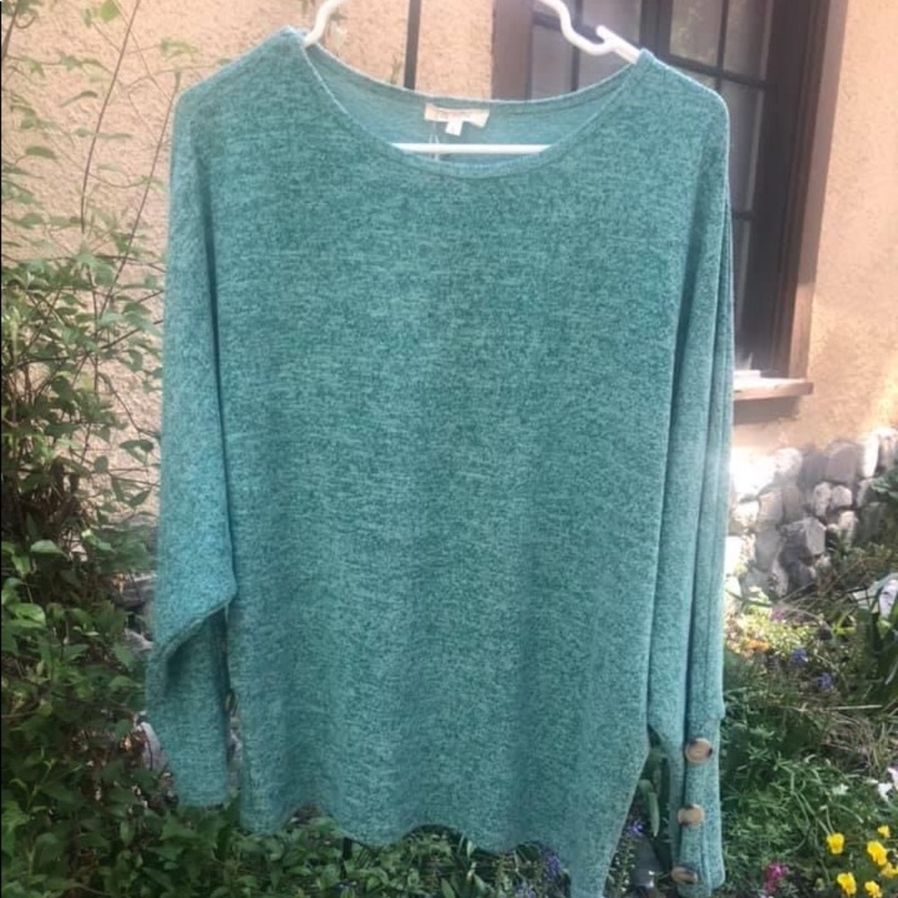 New with tags la Miel sweater